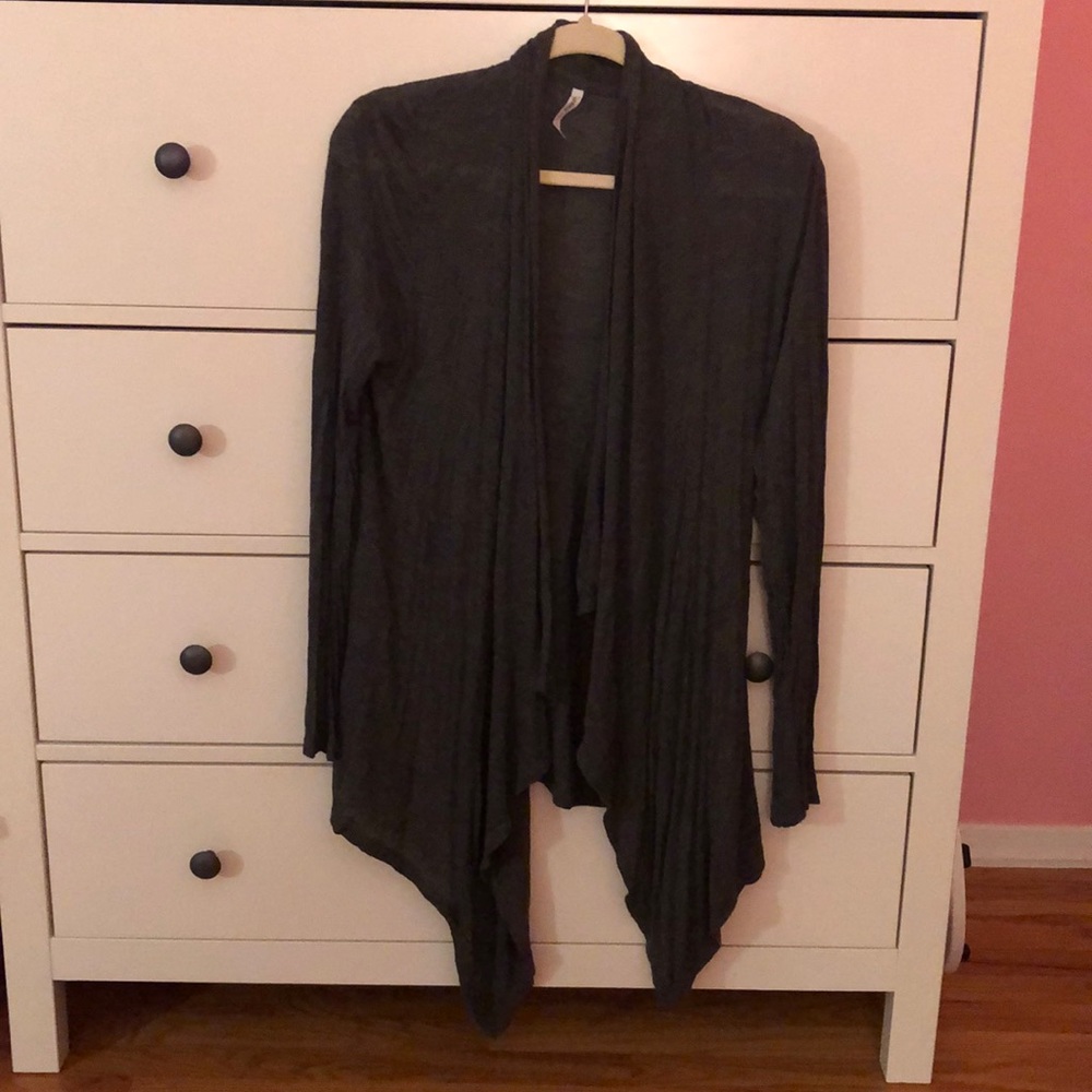 Grey cardigan / light / drapey